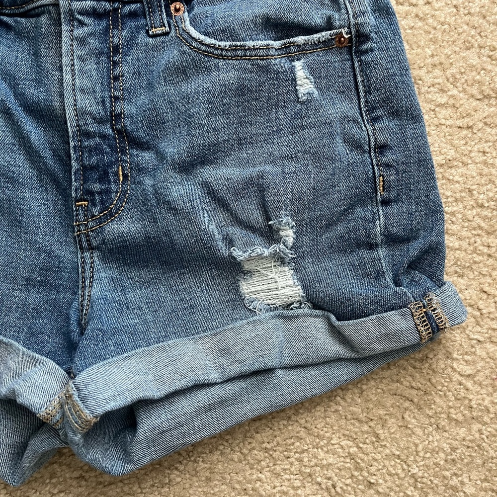 Old Navy OG Straight High Rise Denim Shorts Size 6 - Picture 3 of 6